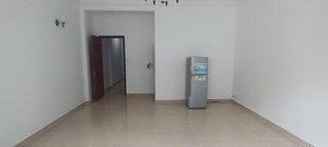 cho người việt hoặc nước ngoài thuê nhà 2 tầng có thang máy phù hợp văn phòng, shop vào ở ngay