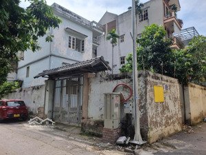 chính chủ cần bán nhà mặt phố phú thượng- phường phú thượng- hà nội 247m2, mt17.5m, lô góc, 46.5 tỷ