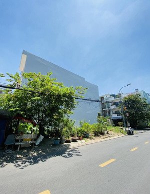 lô góc 2mt (5x20m) đường xe tải tránh cách lương định của 300m - giá 17 tỷ