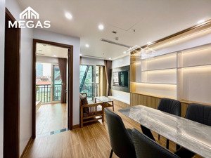 cho thuê studio đầy đủ nội thất mới tinh ngay lạc long quân - tây hồ