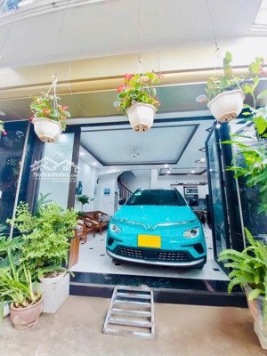 tân mai - nguyễn chính - 50m 6 tầng - lô góc - ô tô đỗ cửa vào nhà - sân vườn xanh mát - kd online