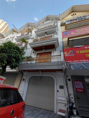 đẹp nhất lk làng việt kiều châu âu,mỗ lao.kinh doanh sầm uất,dt 68m2,4 tầng,mt5m.