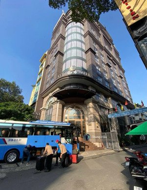 bán khách sạn 3 sao hầm - 10 tầng - dt 2.000m2 - cao thắng quận 10 - hđt 600 triệu - giá 95 tỷ