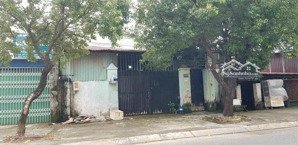 cần bán nhà 9x24m ở ngay mặt tiền đường song hành đông đúc,shr