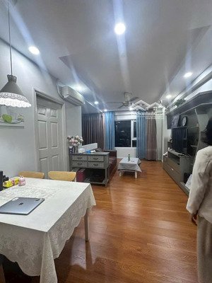 bán căn hộ ehone 5-the bridgeview, q7. 82m2, 2pn 2wc có ban công, sổ hồng. giá 4.2 tỷ