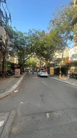 bán nhà riêng mặt ngõ thông rộng thoáng. ô tô tránh 10m diện tích 65m2 mt 5.2m hoàng quốc việt