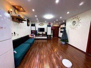 bán căn hộ ct6a ban công đông nam thoáng mát