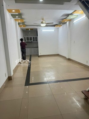 bán nhà định công, ngõ rộng, 48m2, giá tầm 4.xx tỷ