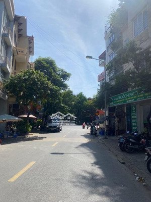 bán nhà nguyễn văn lộc-108m 5 tầng -mt:6m -vỉa hè ô tô tránh dừng đỗ-kd nhộn nhịp -thu 1.5 tỷ/ năm