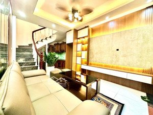 chưa đến 6 tỷ - 3 bước chân ra mặt phố quang trung - dân xây ở ngay - full nội thất - nhanh kẻo hết