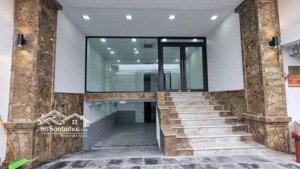 cho thuê toà nhà 6 tầng , 1 hầm mặt đường bưởi, ba đình. diện tích 95m2, mặt tiền 7m .