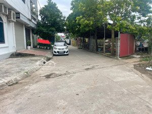 chính chủ bán đất giãn dân mễ thượng xã việt yên mới diện tích: 100m2, giá chỉ từ 3x tỷ