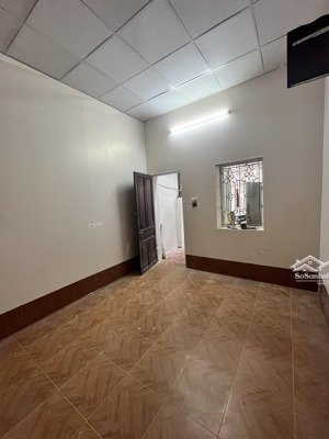 chính chủ cho thuê nhà cấp 4 - sn 23, ngõ 281 vĩnh hưng , phường vĩnh hưng