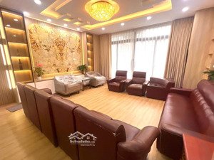 siêu phẩm đê la thành - đống đa - 42m2 - lô góc - ô tô - kinh doanh - 19.5 tỷ