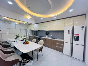 bán gấp ch sky garden i, 4,98 tỷ, 89m2, 2pn, 2wc, q7, hcm