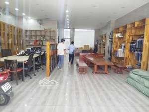 nhà hẻm xe hơi, đang cho thuê 40tr/tháng, ngang 8m, giá tốt 18 tỷ 4