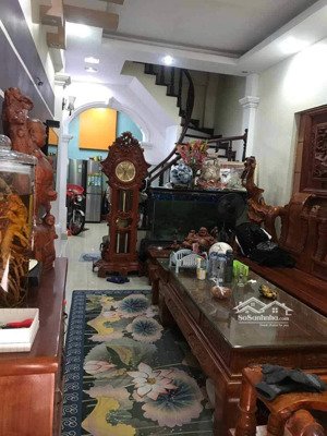 bán nhà riêng 6,8 tỷ, 50m2, 4pn, 3wc lô góc, 4 chỗ vào, ngõ thông tại phúc lợi, long biên, hà nội