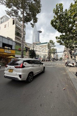 siêu phẩm trung tâm quận 1 - mặt tiền kinh doanh phố tài chính nguyễn công trứ - giá 58.x tỷ