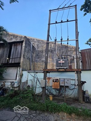 kho xưởng 900m2 cont 24/24 linh trung trần cao 9-12m