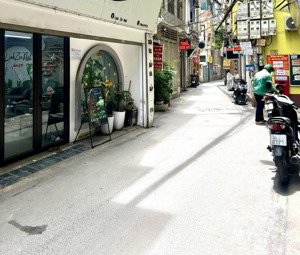 chính chủ cần bán gấp nhà đường dương quảng hàm, quận cầu giấy. 4 tầng, mặt tiền 8m. giá siêu tốt