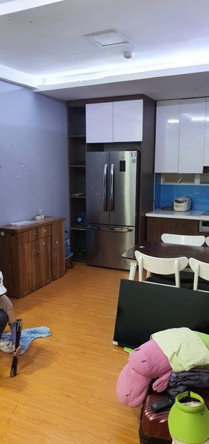 bán căn hộ 2pn 1 vs toà no10a sài đồng sổ lâu dài 3,25 tỷ. lh 