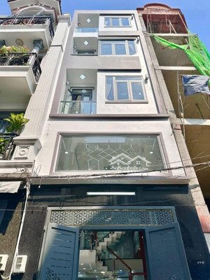 bán nhà riêng đi nước ngoài tại cống quỳnh, q.1. chỉ 60m2, giá 3 tỷ850 triệu. 60m2 .