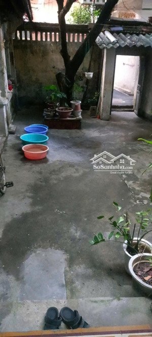 chính chủ cho thuê nhà riêng trong ngõ 444 thụy khuê, diện tích xây dựng 40m² x 2 tầng, 8tr/tháng
