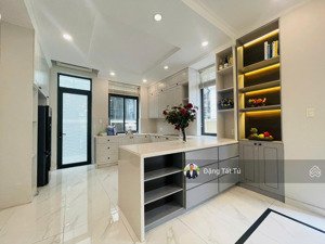 biệt thự sông lakeview city đầy đủ nội thất cần cho thuê giá chỉ 35tr/th. lh: 091733220