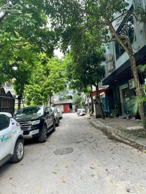  LIỀN KỀ LÊ TRỌNG TẤN – VIEW CÔNG VIÊN – Ô TÔ TRÁNH – GIỮ TIỀN AN TOÀN , GIÁ 12,5 TỶ 