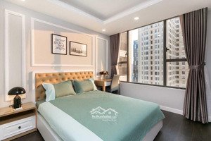 chính chủ cần cho thuê gấp chcc the botanica 57m2 2pn 14 triệu ở liền.đt: cường view mát