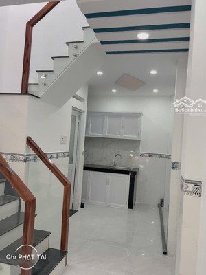 nhà đẹp 2 tầng , hẻm rộng, mã lò - bình tân, giá nhỉn nhẹ 2 tỷ - chốt nhanh ạ !