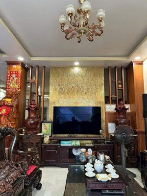 bán nhà đào duy anh, phường 9, q. pn. dt 7,5 x15m. 5 tầng. giá 18,5 tỷ