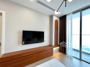 bán căn hộ 118m2 3pn2vs dự án the gadren mễ trì tầng trung ban công đông nam đang cho thuê 27tr/th