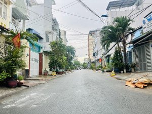 bán nhà quận 7, lăm văn bền hẻm xe tải chánh nhau 8m ngang lớn 5m vuông không lộ giới nhỉnh 13 tỷ