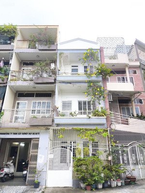 hẻm xe tải - ô tô ngủ trong nhà - phường 17 ,bình thạnh - 3 tầng vững chắc - khu vực vip