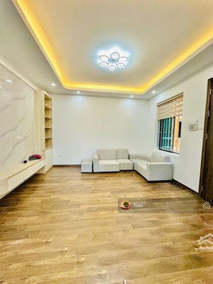 chính chủ bán nhanh căn hộ 65m2 2 pngủ 2wc toà b9 đại kim nguyễn cảnh dị nhà đẹp full đồ hướng mát