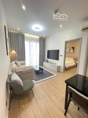 bán căn hộ 2 phòng ngủ one verandah tầng cao, view sông thoáng, đầy đủ nội thất, giá bán 8,55 tỷ