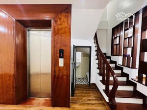 bán gấp nhà đại mỗ,sát louis city,nam từ liêm, hn.dt 36m2 lô góc 6tầng thang máy, gara oto siêu vip
