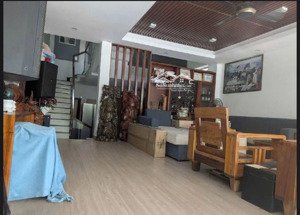 cần bán nhà 3 tầng có dãy 14 phòng trọ đang cho thuê,nguyễn đình chiểu,ngũ hành sơn.
giá: 13 tỷ.