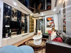 cho thuê căn hộ hà đô centrosa. view đẹp, thoáng mát, dt: 90m2, 2pn, giá: 19tr/th. lh: 