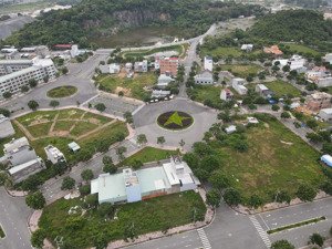 ngộp bank, cần ra lô 100m2 giá 2tỷ6 ngay kdc châu thới, sát ql1k, gần vòng xoay, trường hoc, sổ sẵn