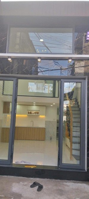 cuối lê trọng tấn 3tyx nhà mới 4x9m nở hậu 5,5m dúc 1tr 1l 3pn 2wc 1pn ở dưới hẻm 4m thông