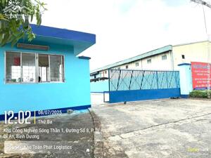 Gần 2000 m2 kho cho thuê - đầy đủ điện 3 pha, có bảo vệ 24/7