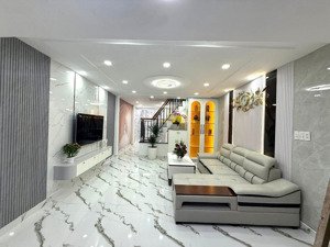 cực hiếm! đường láng , ngõ thông, sát phố, ô tô đỗ gần, nhà đẹp ở ngay, dt 46m2*5t, mt 4.5m