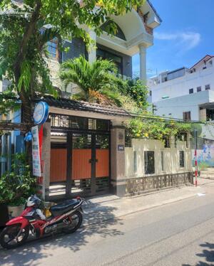 Bán Biệt Thự 3 Tầng 2 Mặt Tiền Tô Hiến Thành Cách Biển Mỹ Khê 300m. Giá 23Tỷ thương lượng