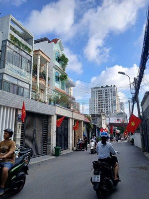 bán đất mặt tiền nguyễn trung nguyệt quận 2 ngang 8.3m, cách nguyễn duy trinh 70m lh 