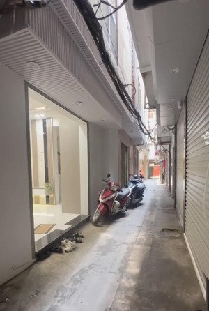 em chưa vội chủ nhà cũng không vội, nhưng khách vội vì ko vội là không đến lượt _ chỉ nhỉnh 6 xây