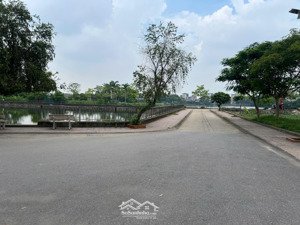 bán nhà - biên giang - hà đông - ô tô đỗ cửa - giá 3,x tỷ. liên hệ 