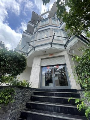 khan hiếm bán nhà căn góc 2 mt kdc himlam q7 dt: 137,5m2 + hđt 85tr gb: 45 tỷ lh: 