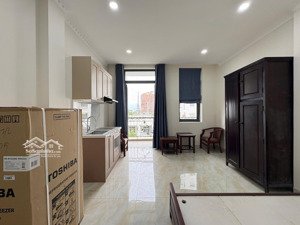 cho thuê căn studio ban công thang máy full nt mới 100% ngay sân vận động phú thọ quận 10
